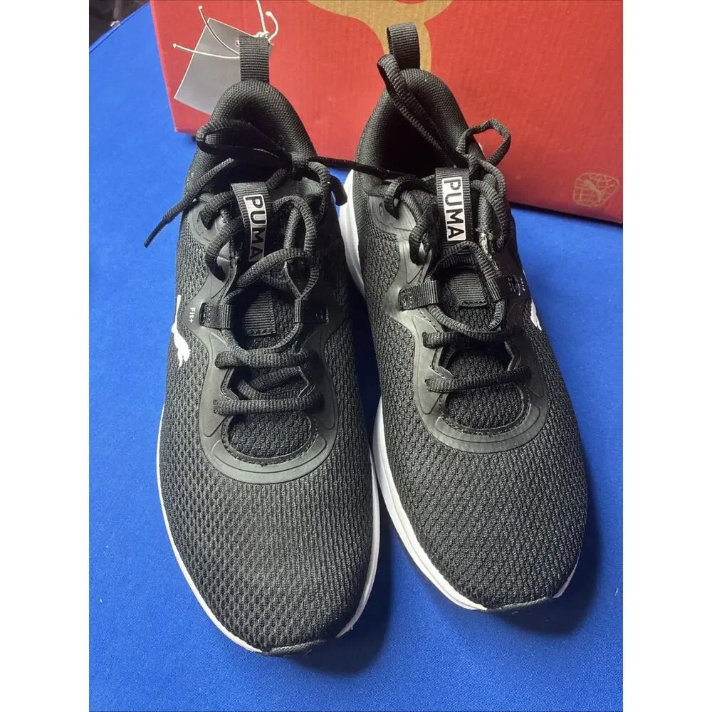 Puma Skyrocket Sneaker Womans Size 9 Black And White Style Code 312395-02